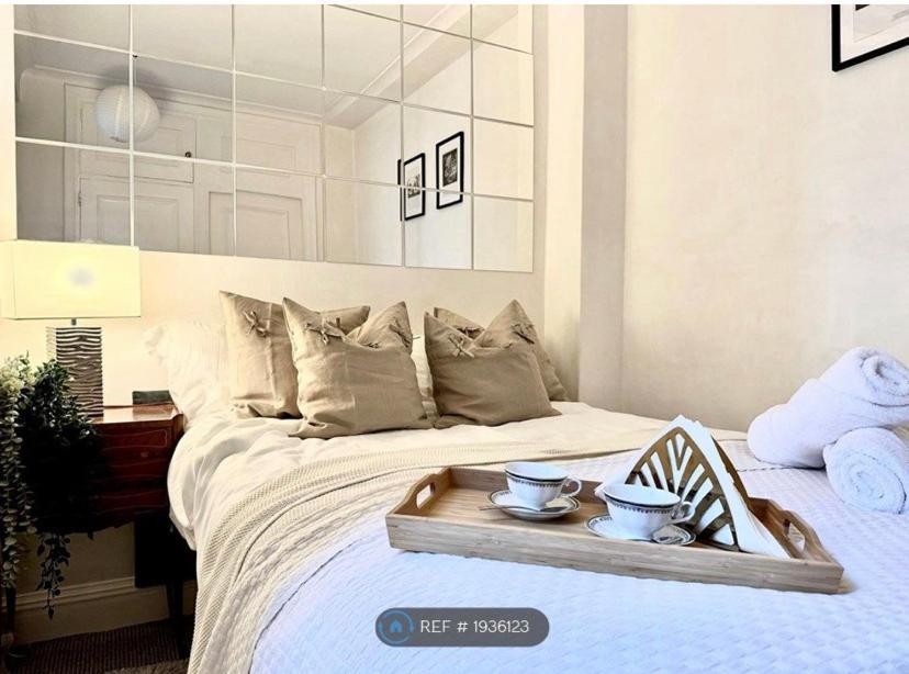 Executive Knightsbridge Apartment Londra Esterno foto
